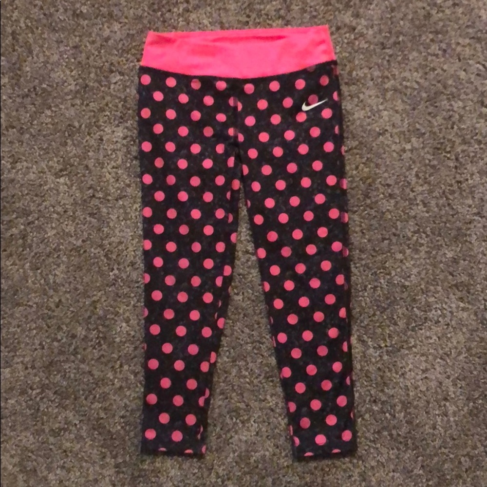 Barely worn nike Sz 6 Dri fit girls leggings